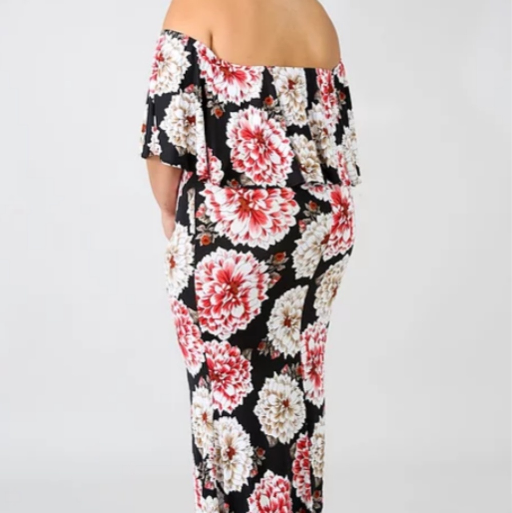 Clothing - Picture 3 of 3